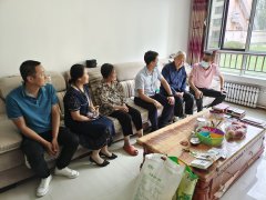 <b>公司開展慰問(wèn)困難熱用戶活動(dòng)</b>